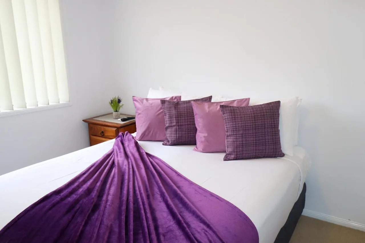Blk Stays Guest House Deluxe Units Caboolture South