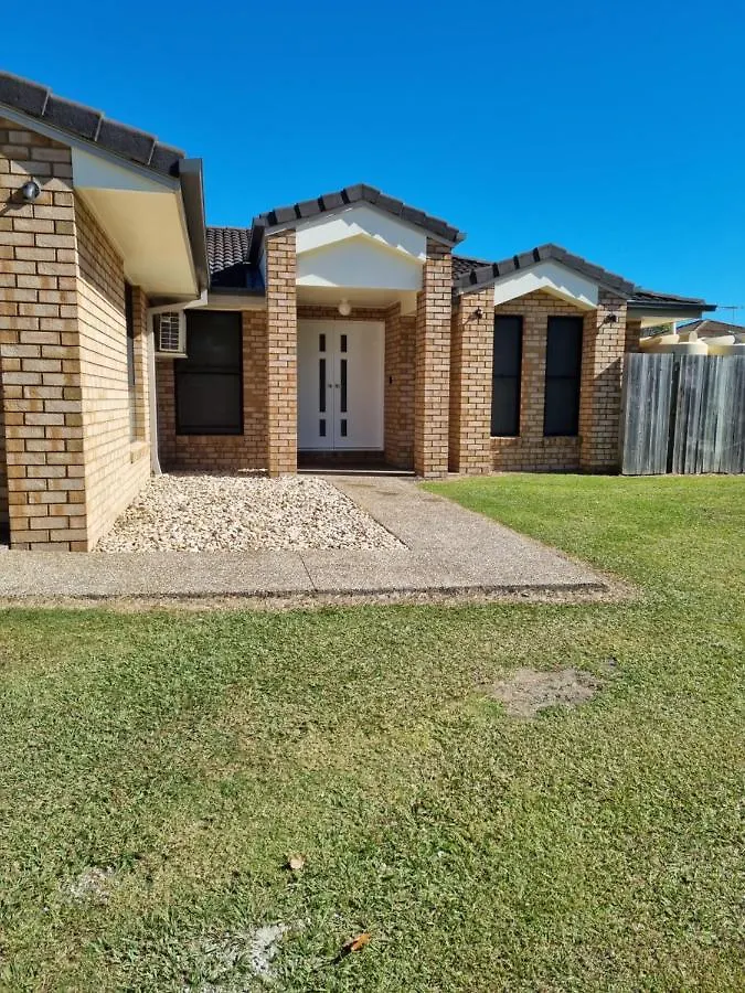 Blk Stays Guest House Deluxe Units Caboolture South