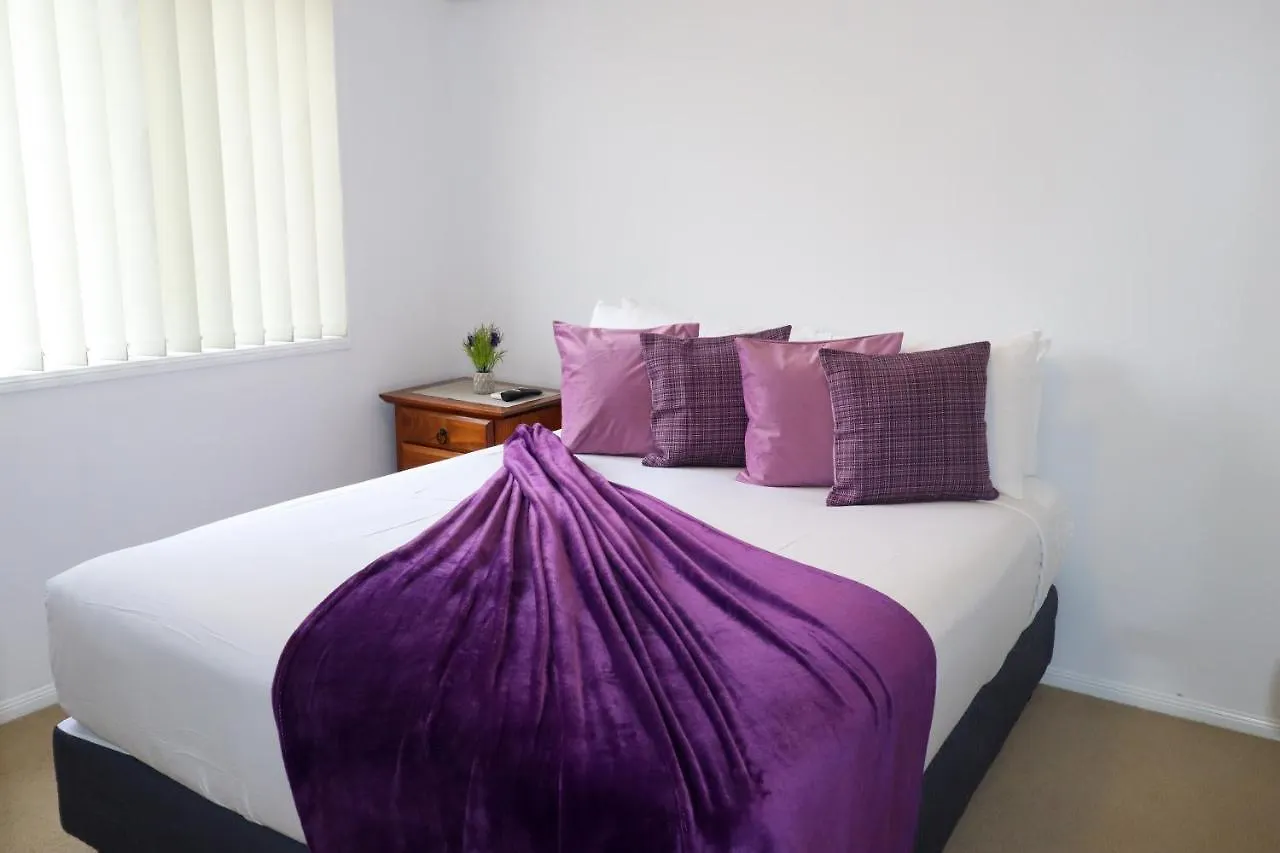 Blk Stays Guest House Deluxe Units Caboolture South